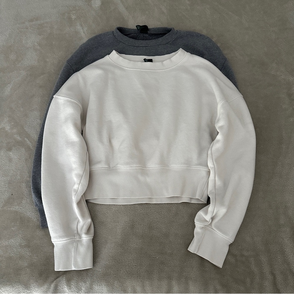 Wild Fable Set of 2 Bundle Beige and Gray Cropped Sweatshirts